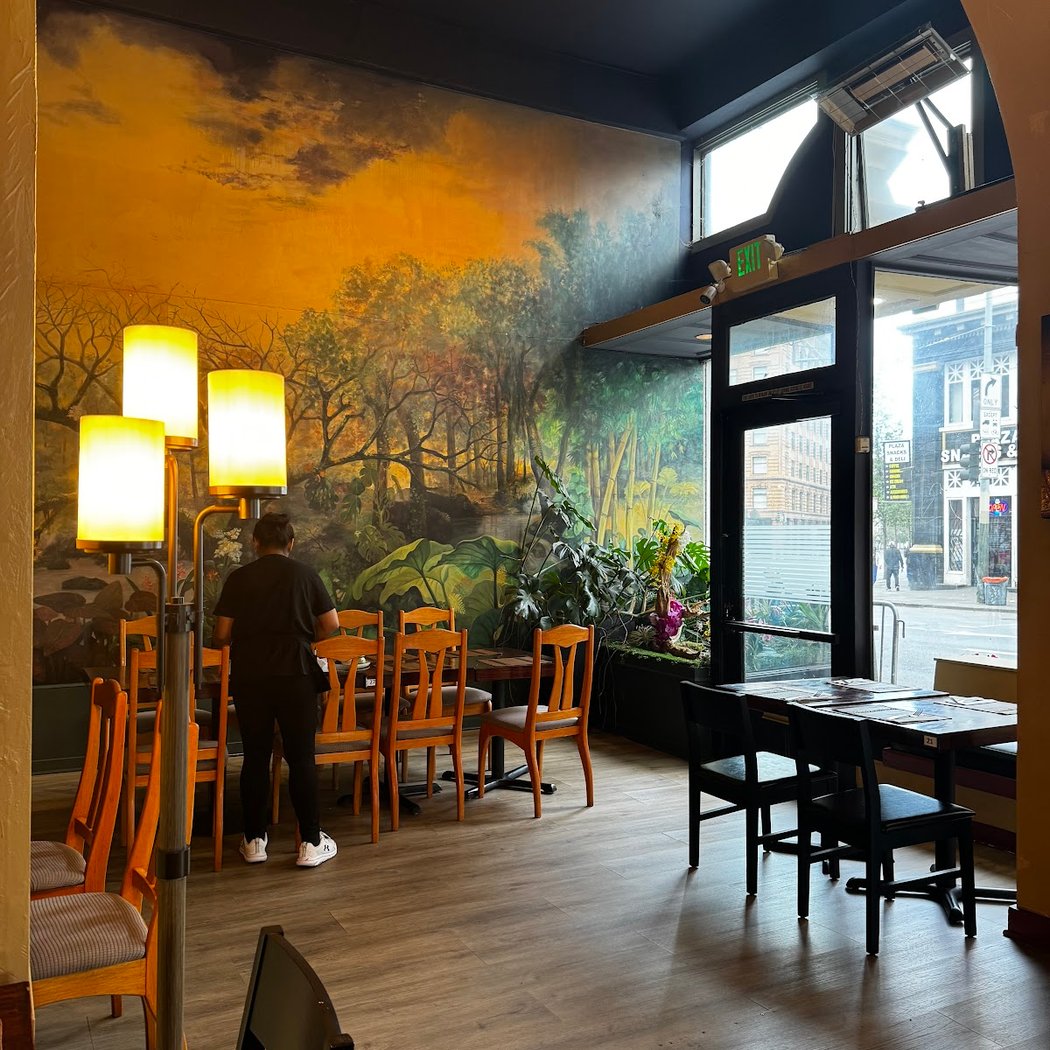 Thai Curry Restaurant & Bar 3