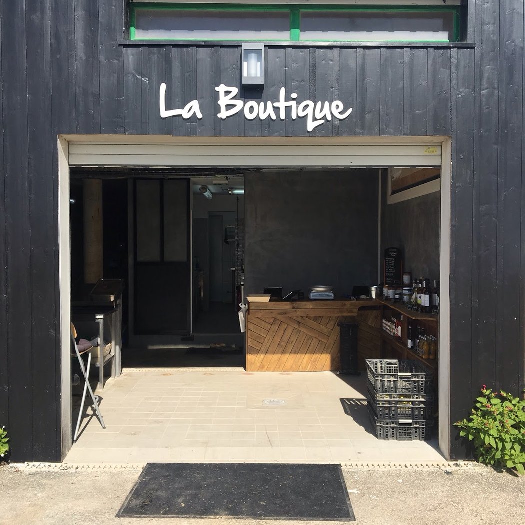 La Cabane Oceane : Nº9 Le Bar à Huîtres et La Boutique 2
