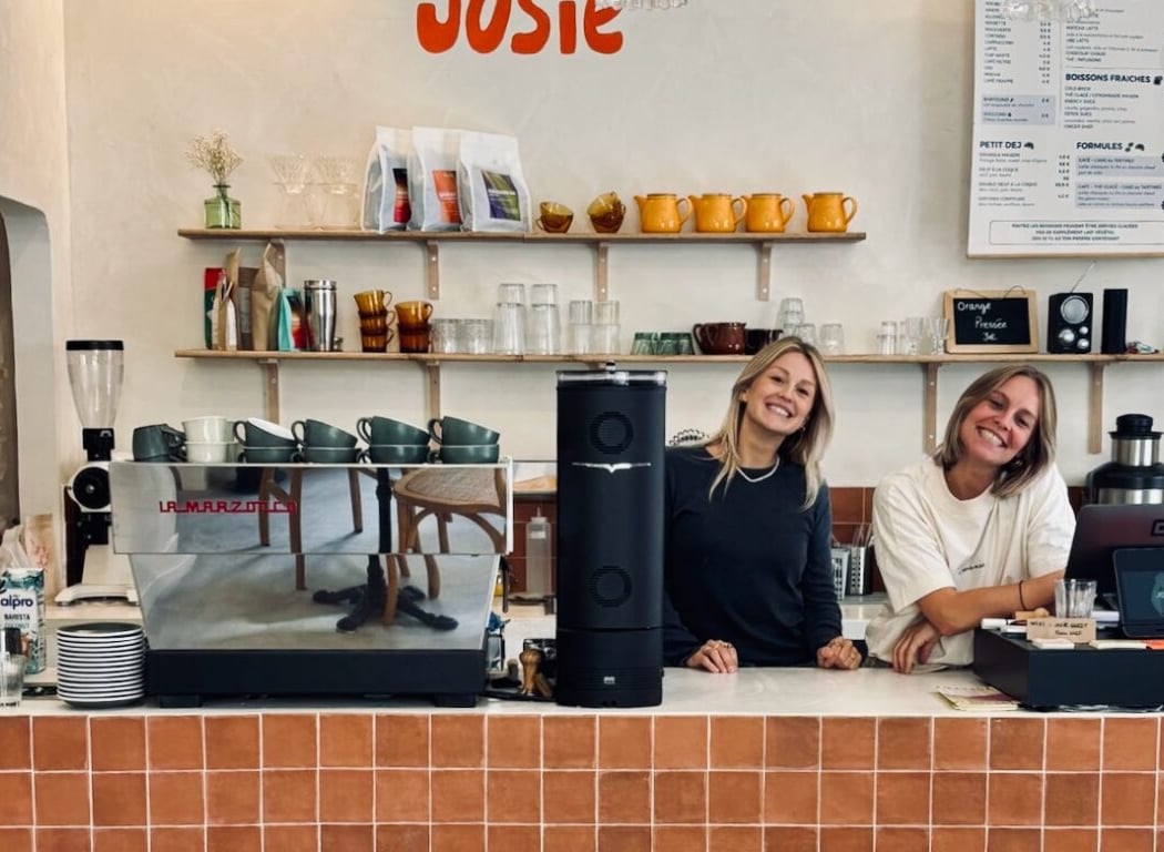 Josie café 2