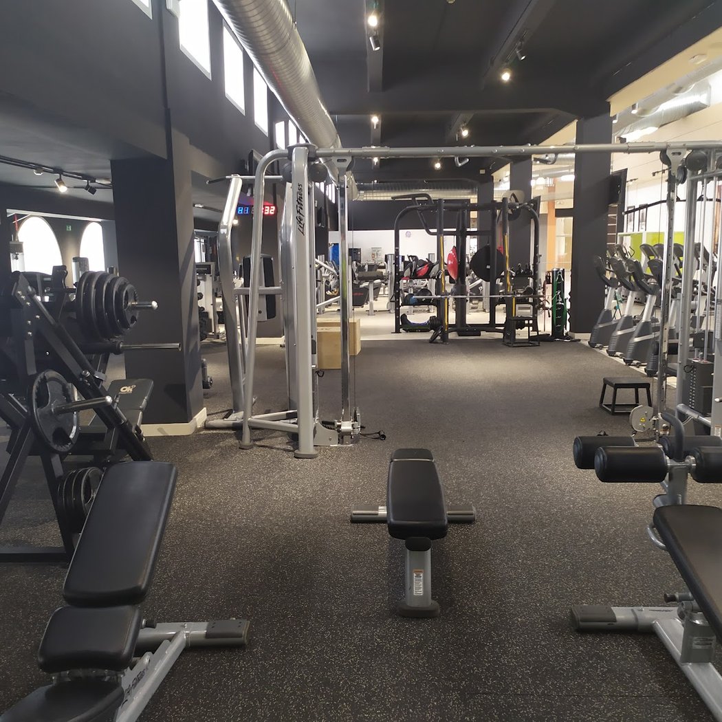 OKEYMAS Fitness Club 3