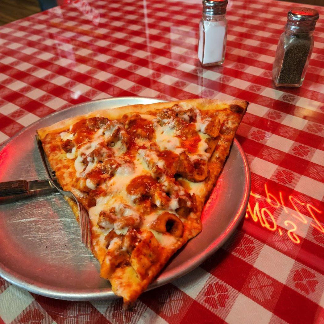Emiliano's Pizza 3