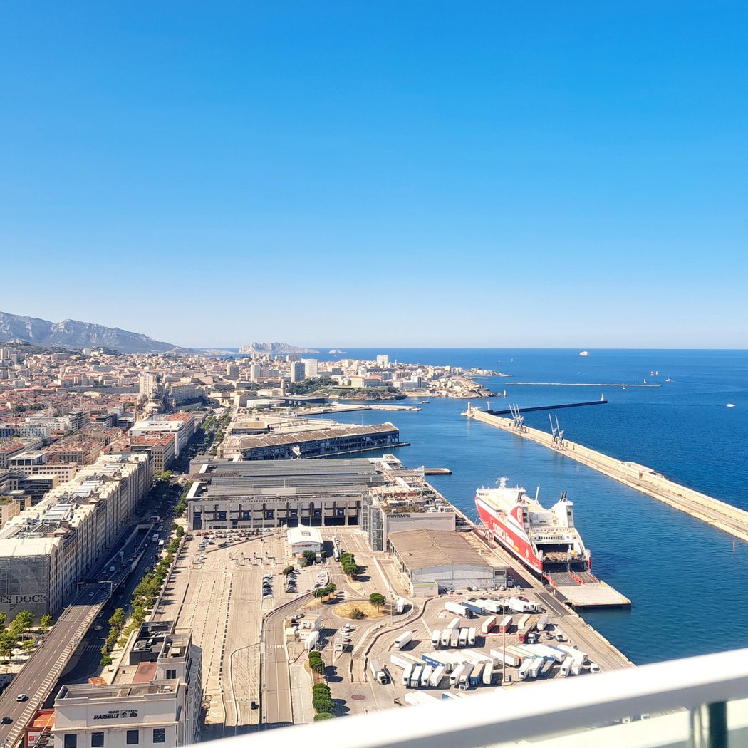 LA MARSEILLAISE TOWER 1