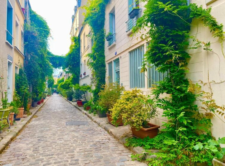 rue des Thermopyles 2