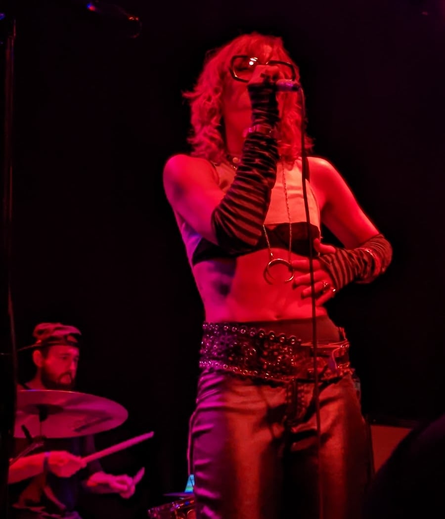 Ella Red 2