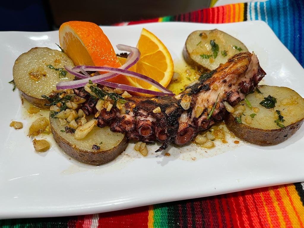 El Mariachi Restaurant 1