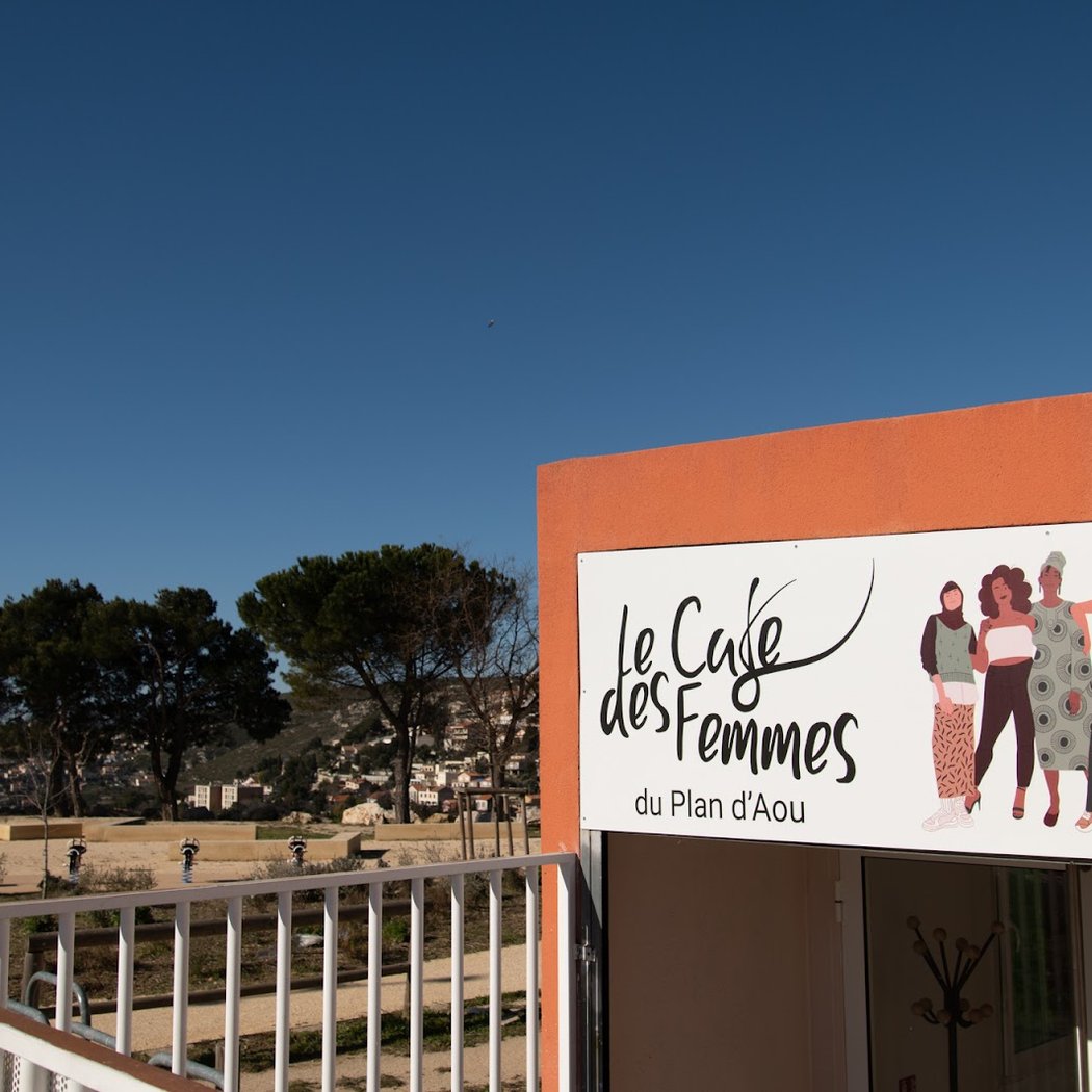 Café Des Femmes 2