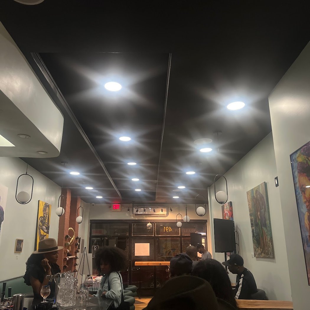 Z'z Wine and Beer Bar 2