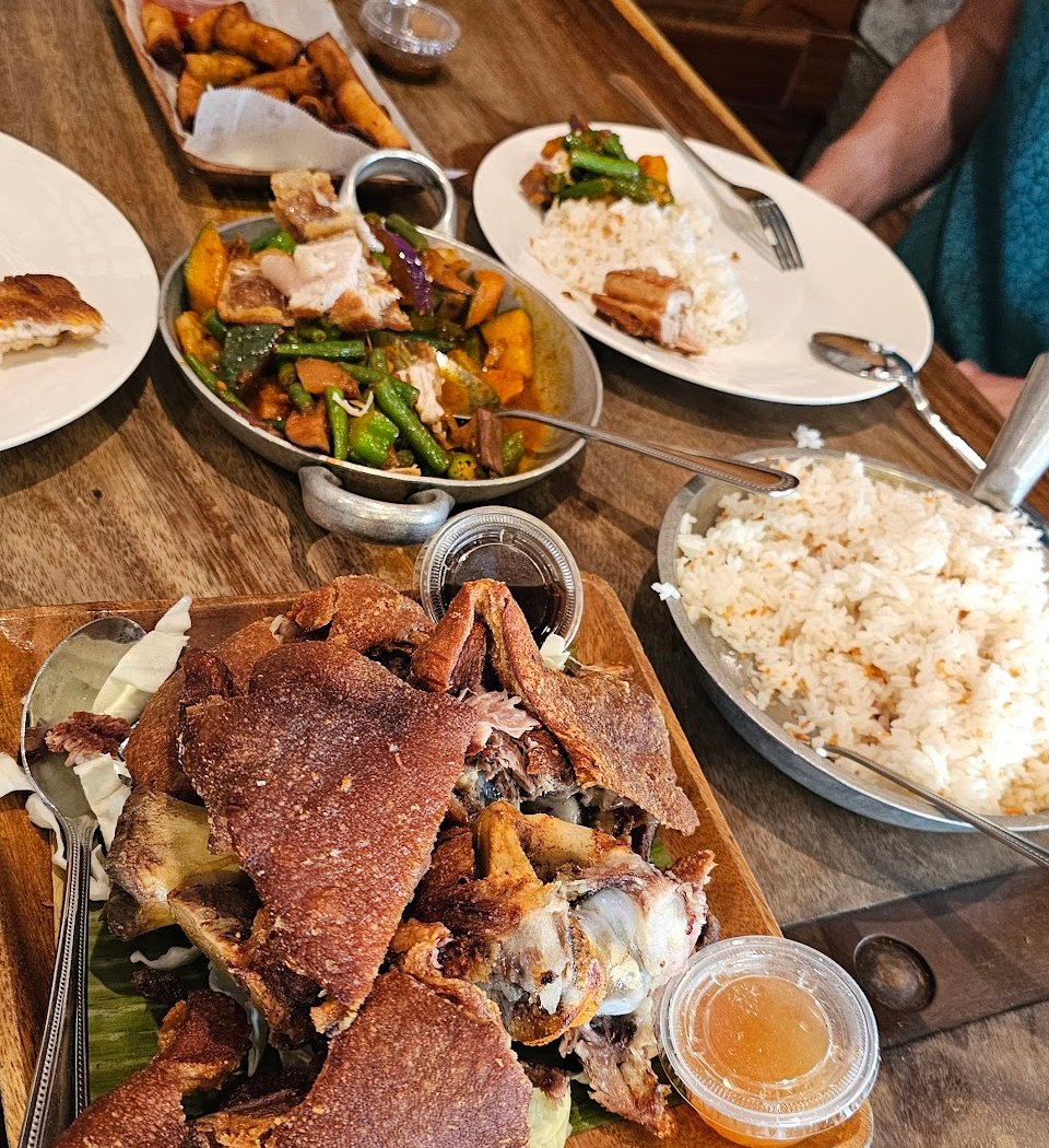 Isla Restaurant 3
