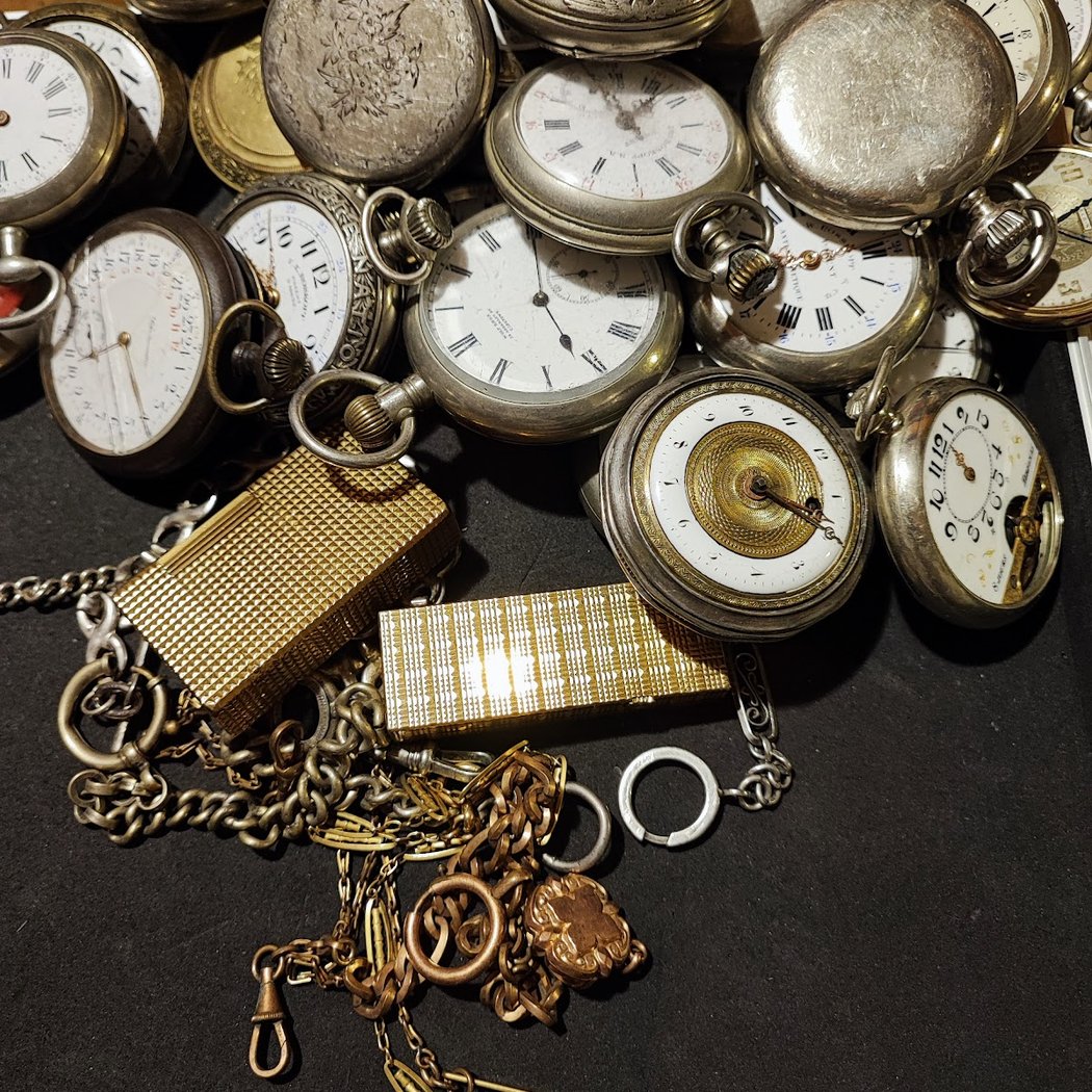 Brocanteur antiquaire 1
