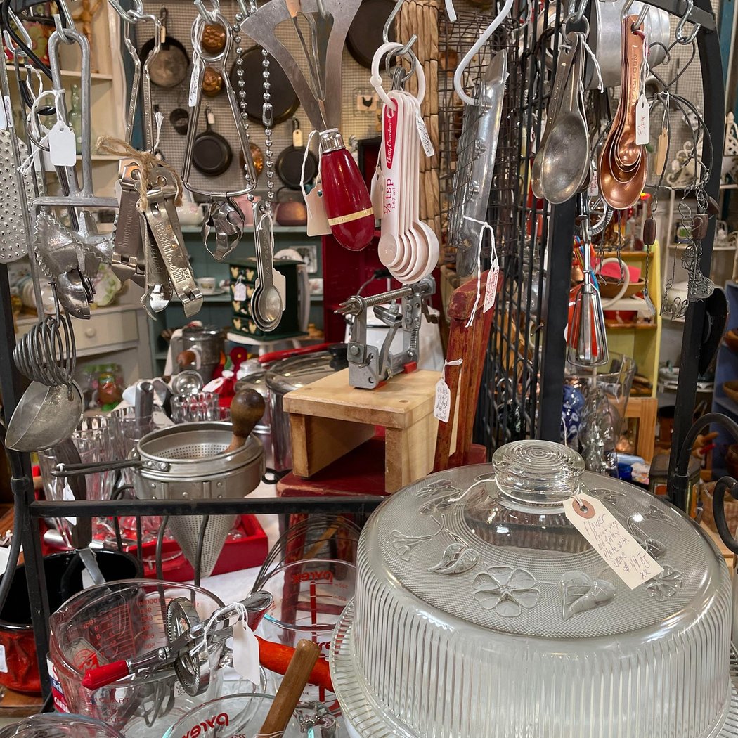 Antique Society 3