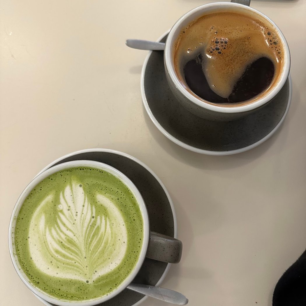 APT.20 COFFEE SHOP 1