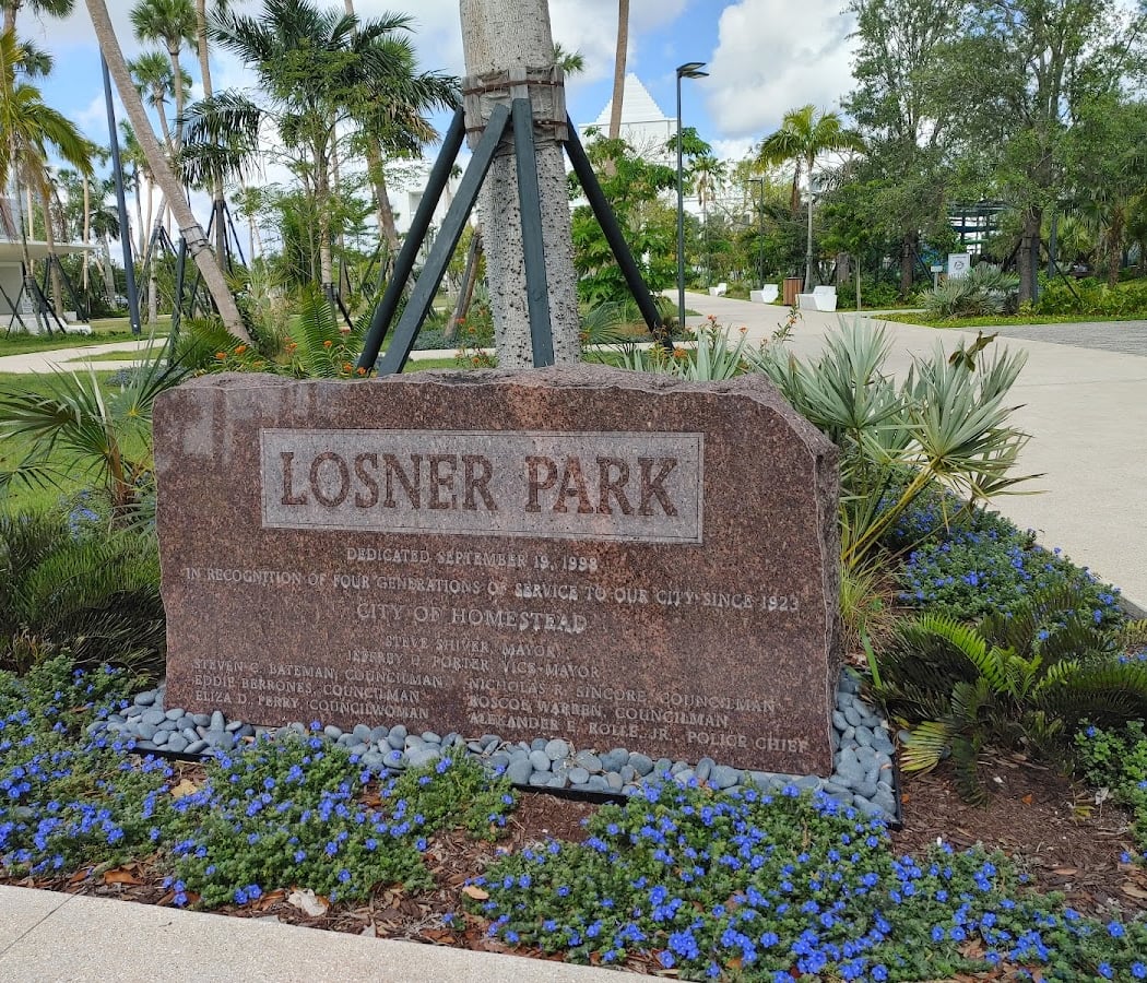 Losner Park 4