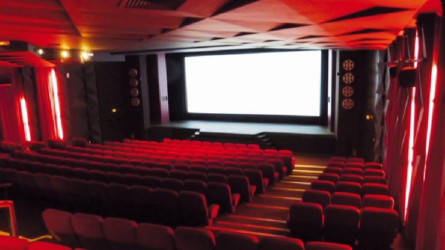 PROJECTION " GOLO & RITCHIE" 2