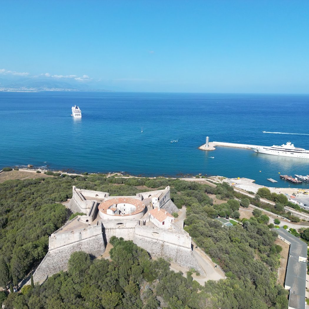 Le Fort Carré 1