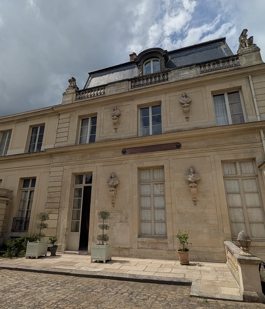 Hôtel de Noailles 1