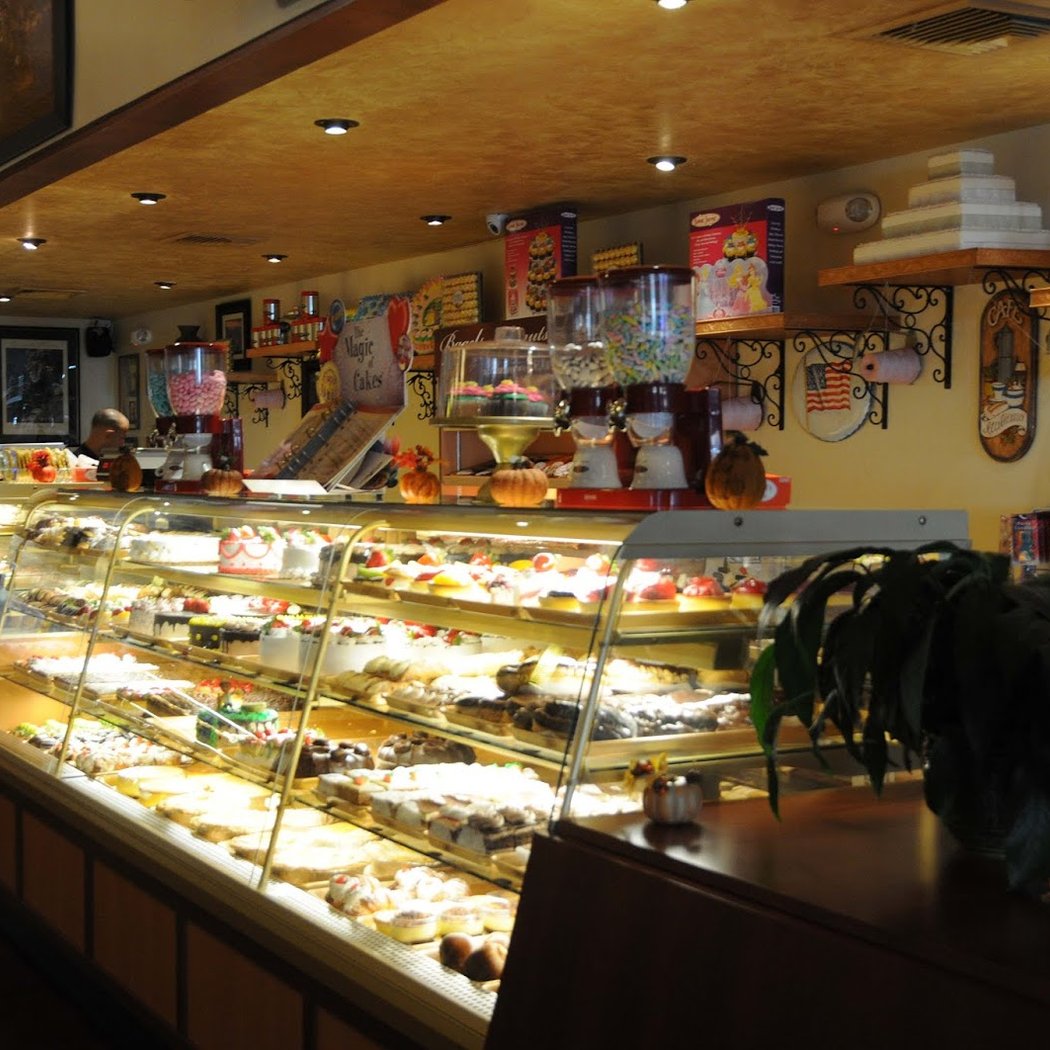 Arthur Avenue Retail Market 1