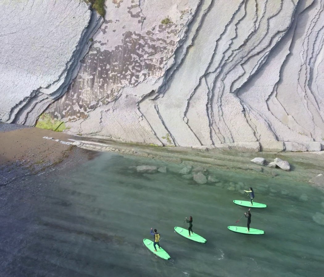Escuela de Surf -Stand up paddel-Kayak URAL Experience Zumaia 1