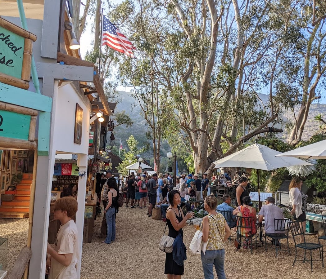 Sawdust Art Festival 1