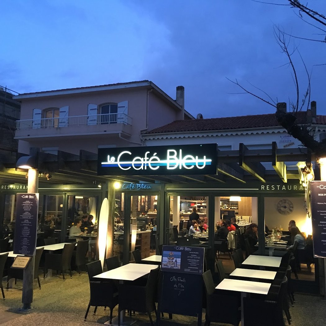 Le Café Bleu 2