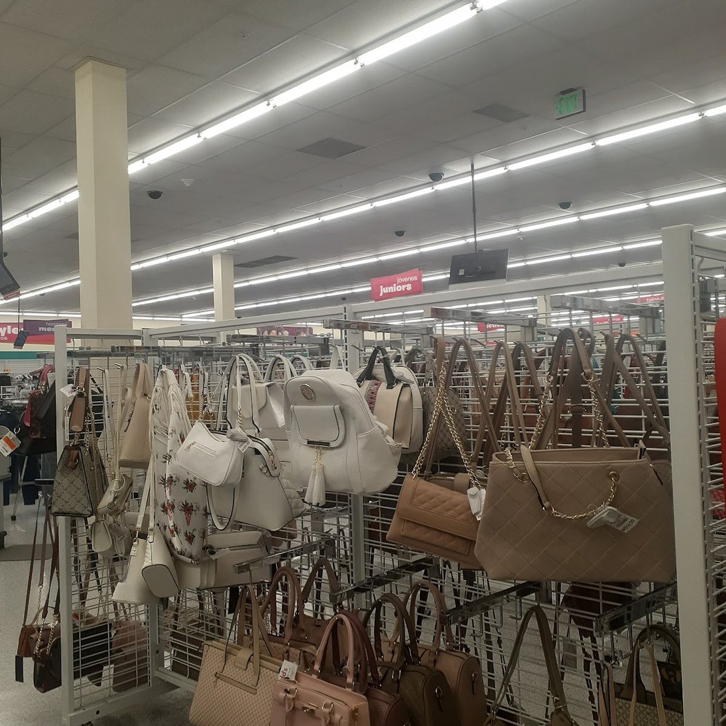 dd's DISCOUNTS 3