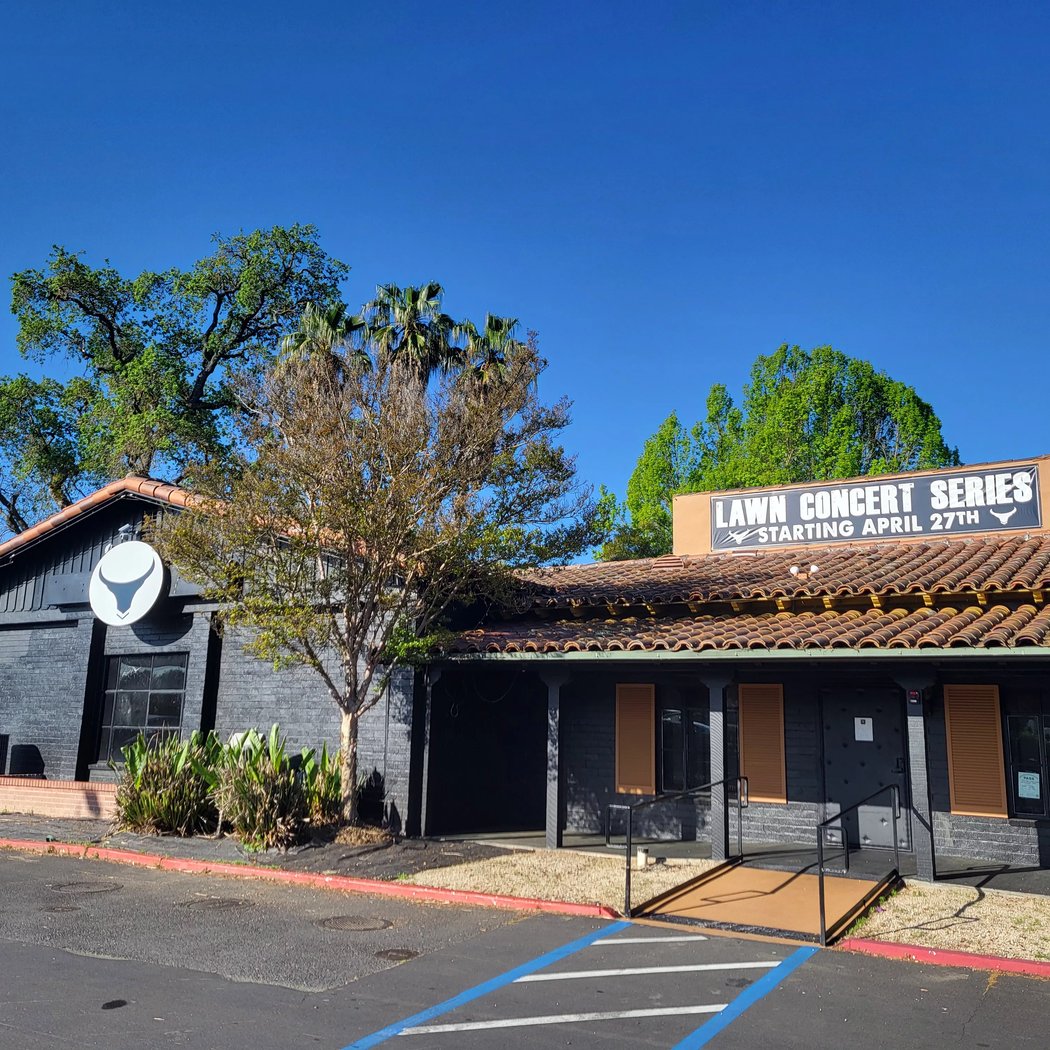 Blacksteer Steakhouse & Saloon 2