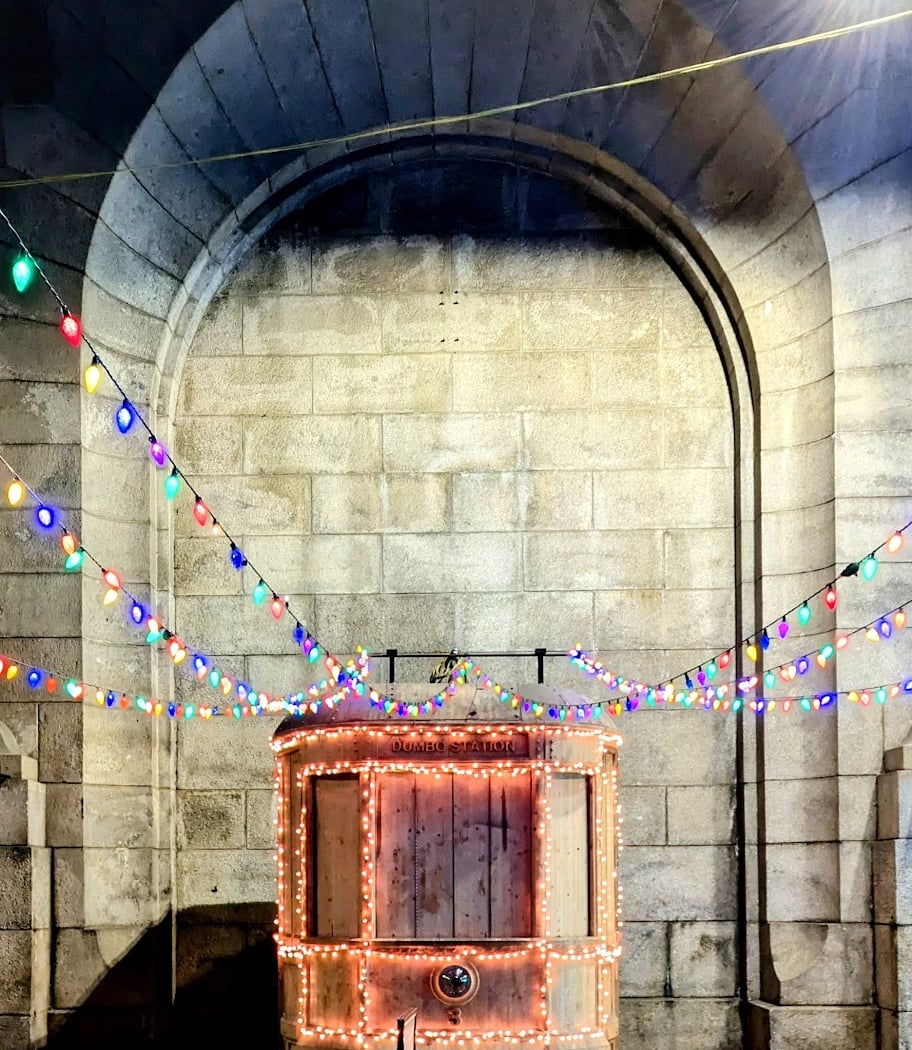 Dumbo Station 1