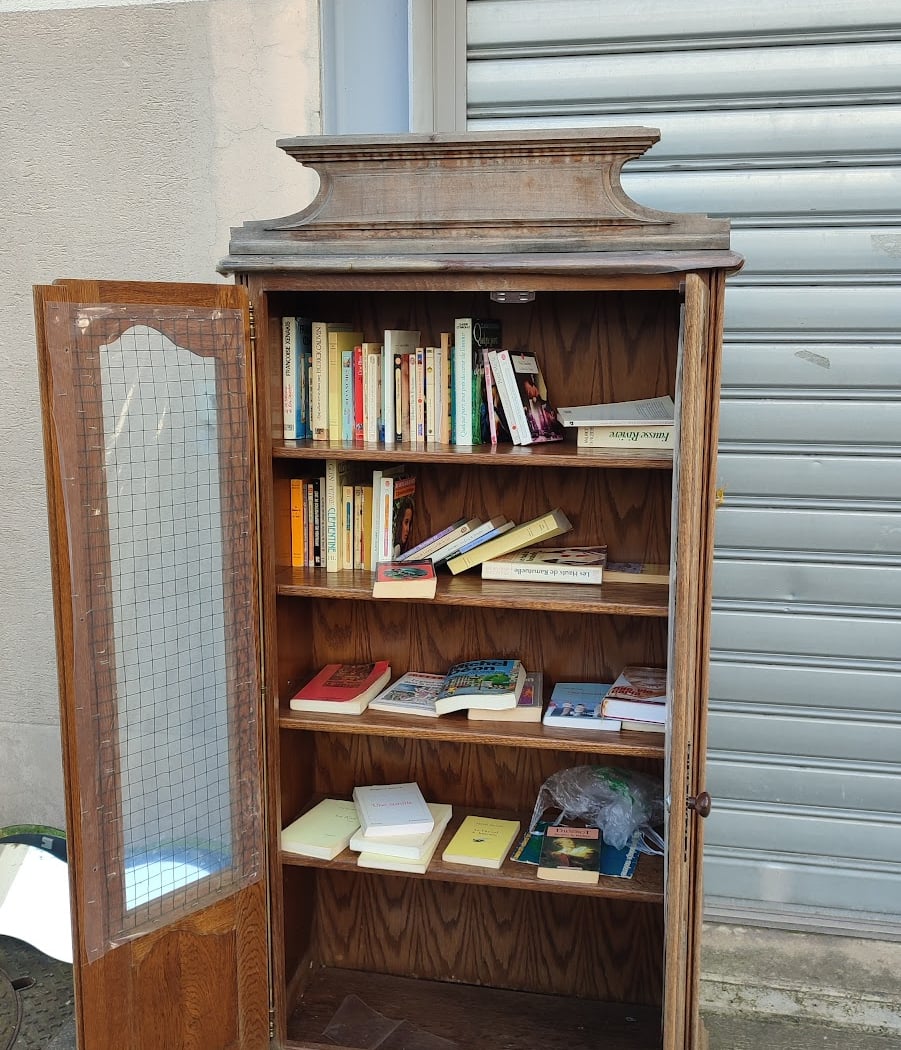 Boite à livres Ressourcerie 2mains 3