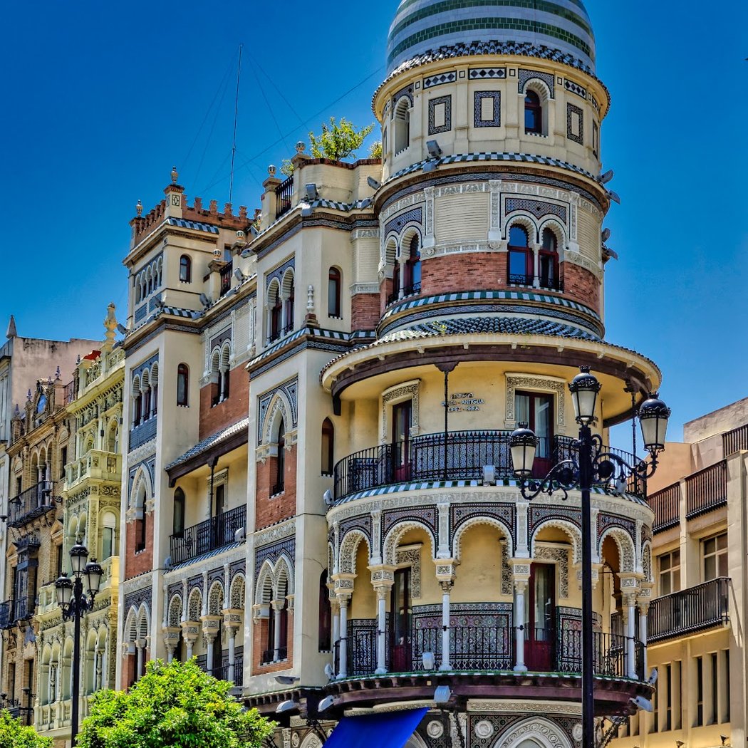 Avenida de la Constitución 1
