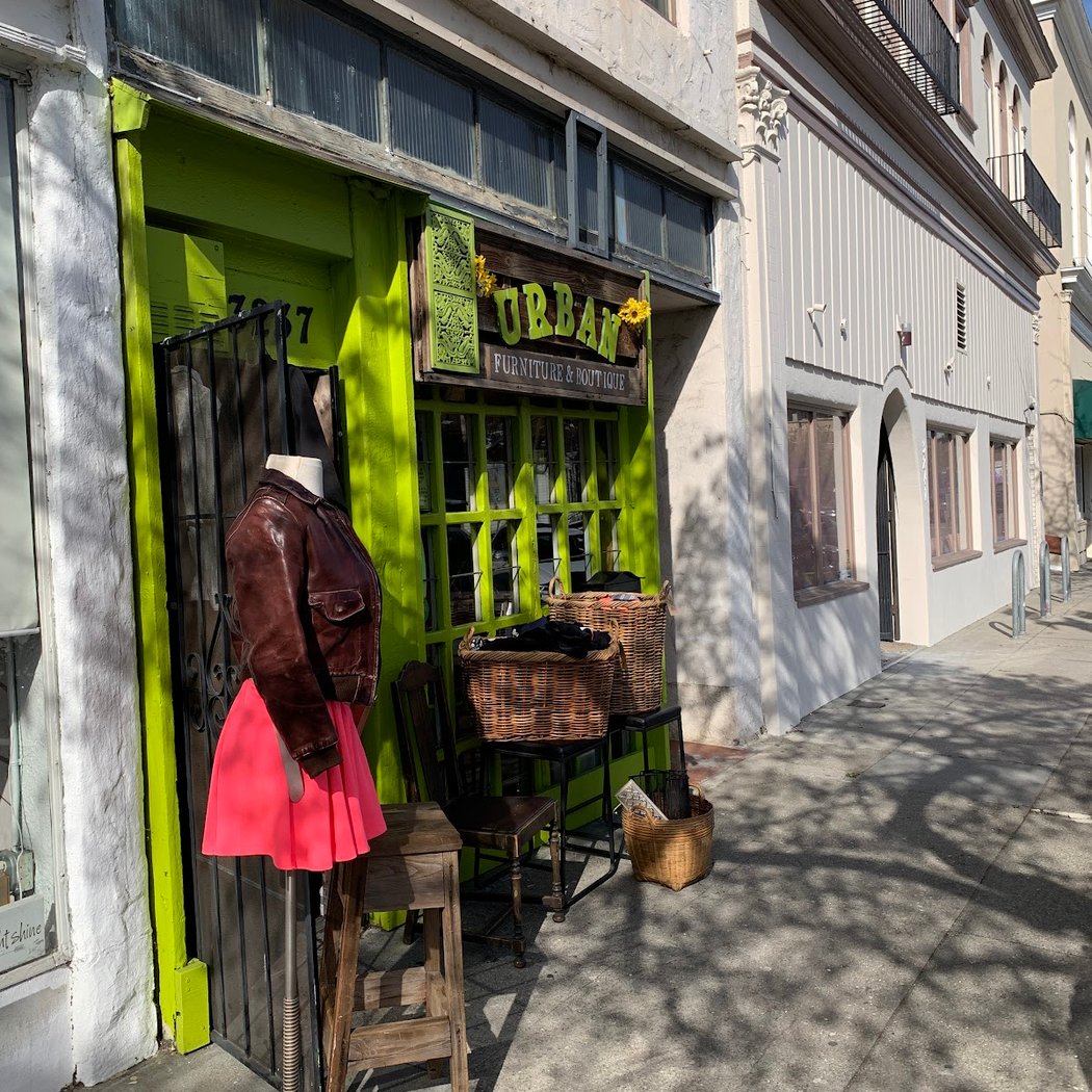 Urban University/urban furniture & boutique 2