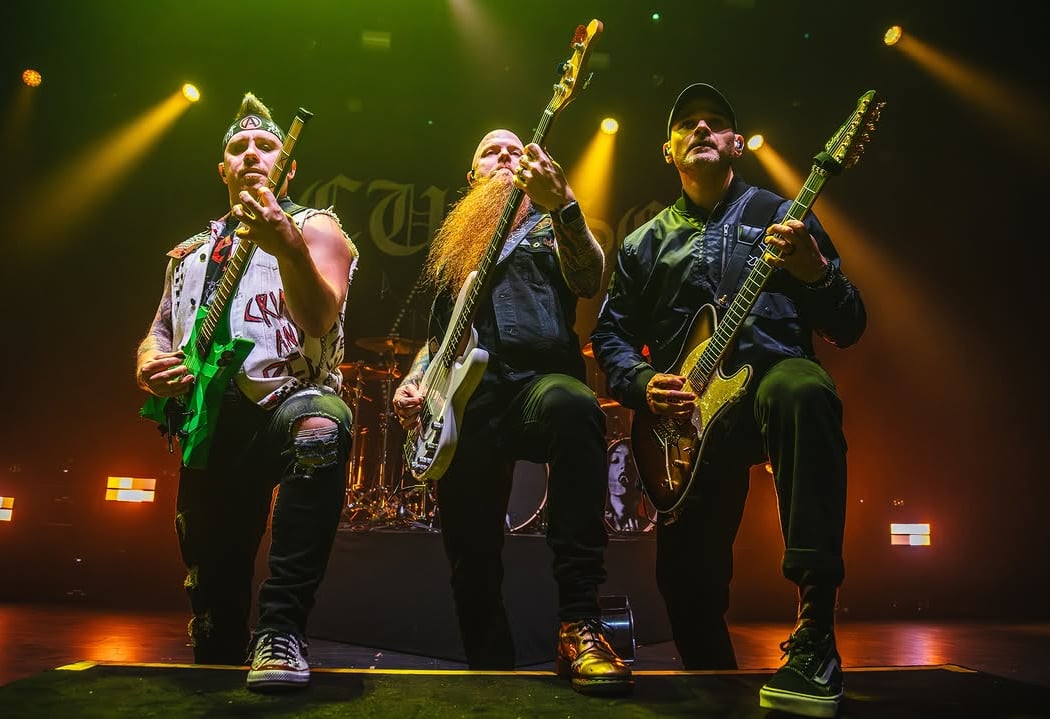 Atreyu The Curse Tour 1