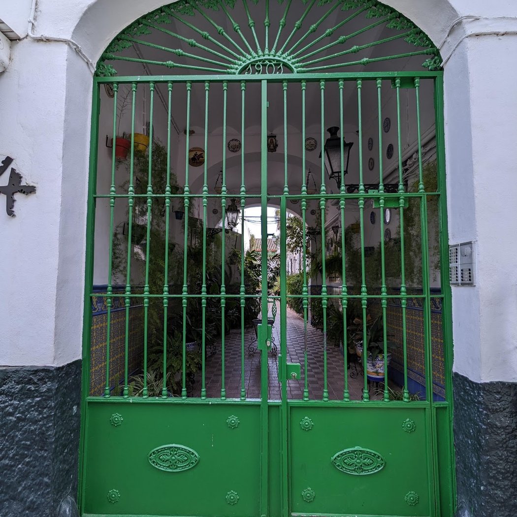 Corral de vecinos, la casa de las flores 2