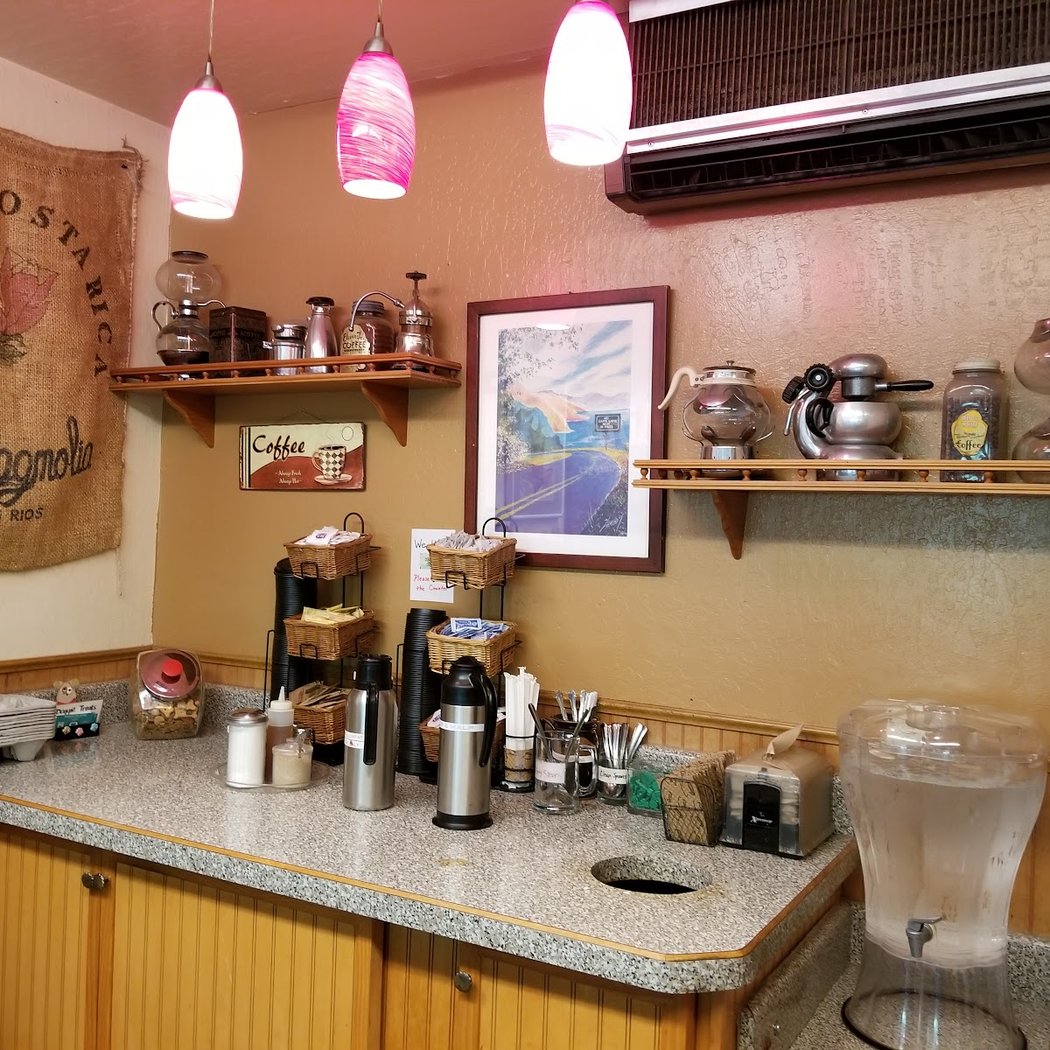 Geppetto's Café 1