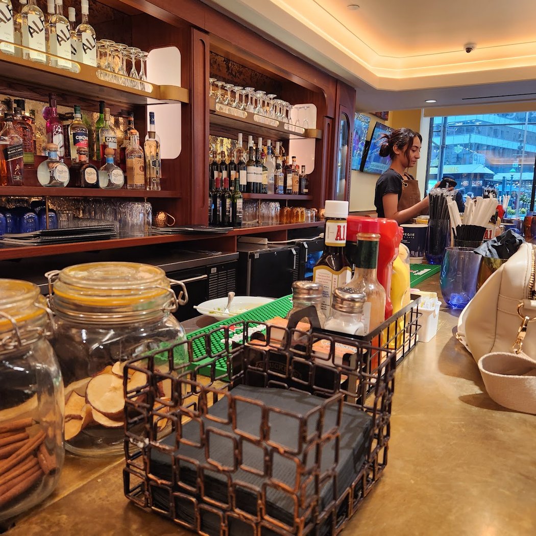 Carnegie Diner & Cafe 3