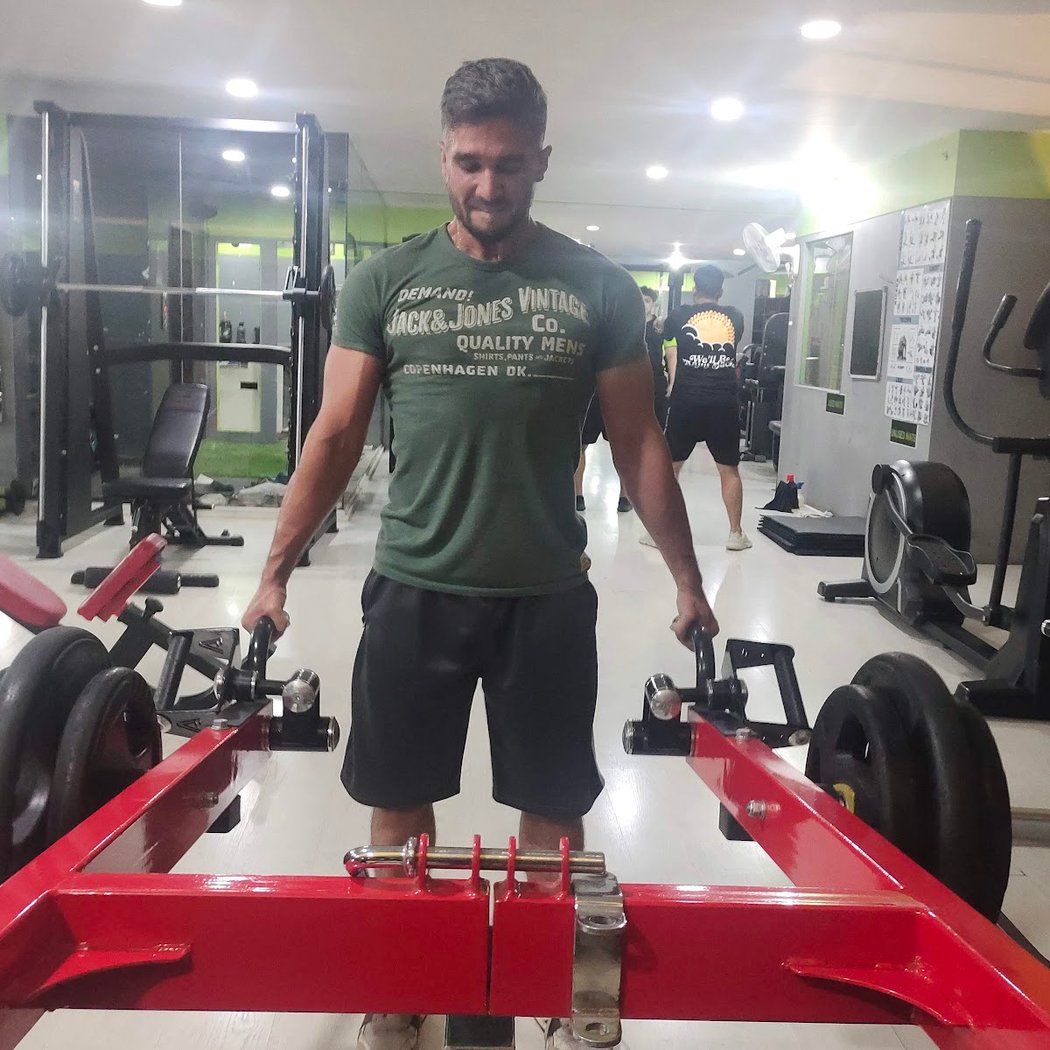 Raw Fitness , Richmond Town 1