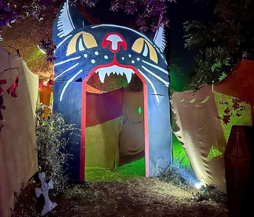 Grimm’s Hollow: A Haunted Family Friendly Experience 2