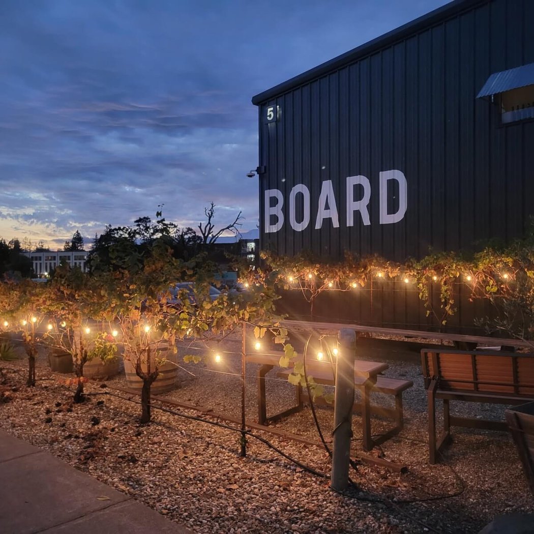 Longboard Vineyards Wine, Dine & Dance with The Renovators & SoCo Paella 2