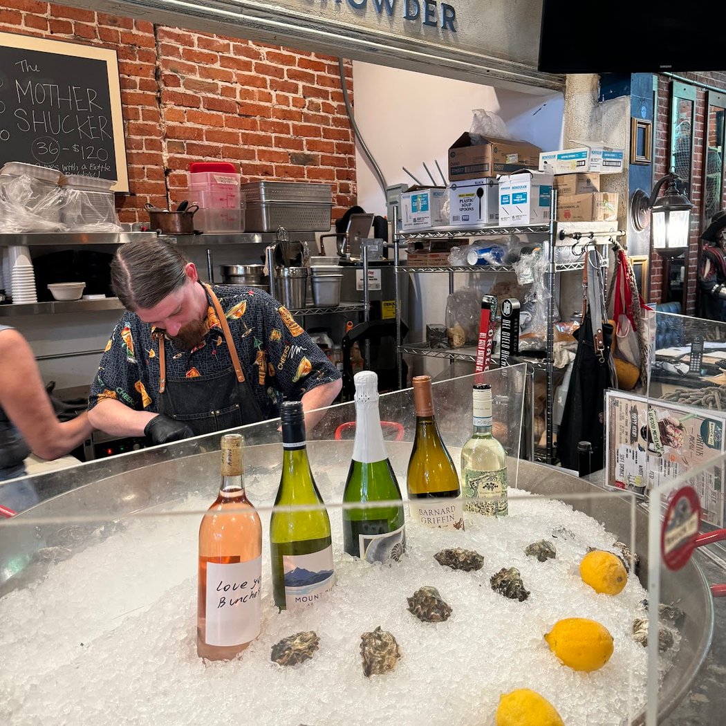 Shuck It! Oyster Bar & Seafood 3