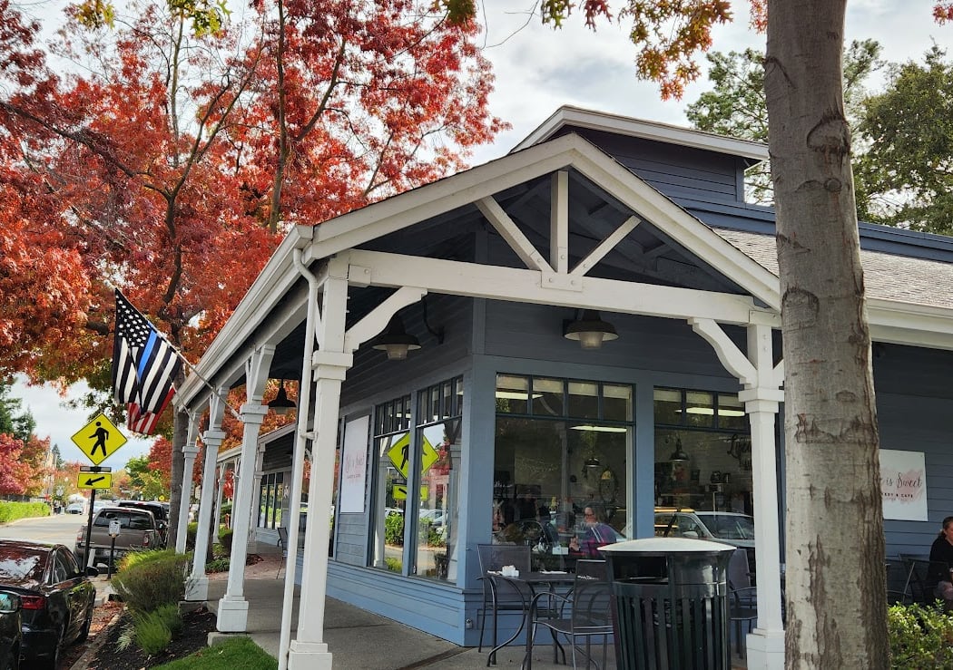 Life is Sweet Bakery and Cafe 2