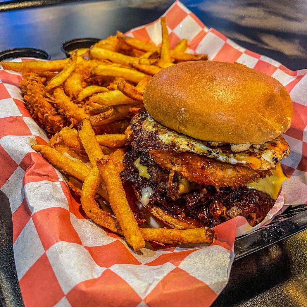 1 Fifty 1 Bar & Grill 4