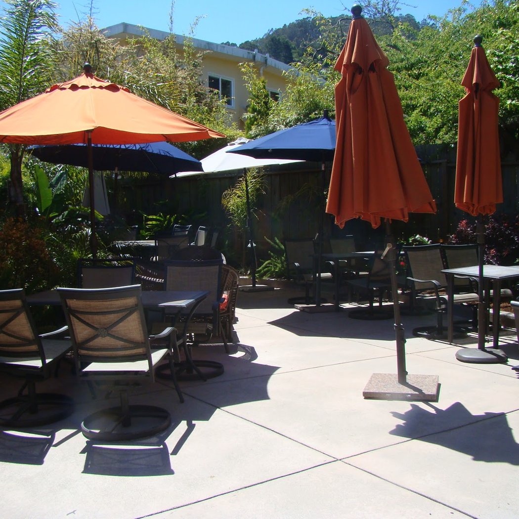 Saylor's Restaurant & Bar 2