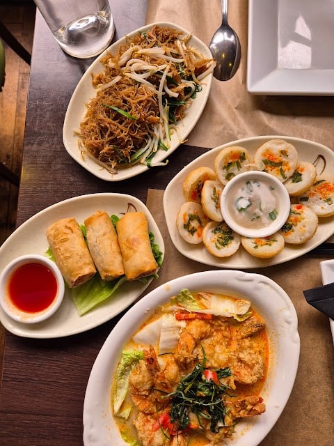 Lao Lane Xang Restaurant 5