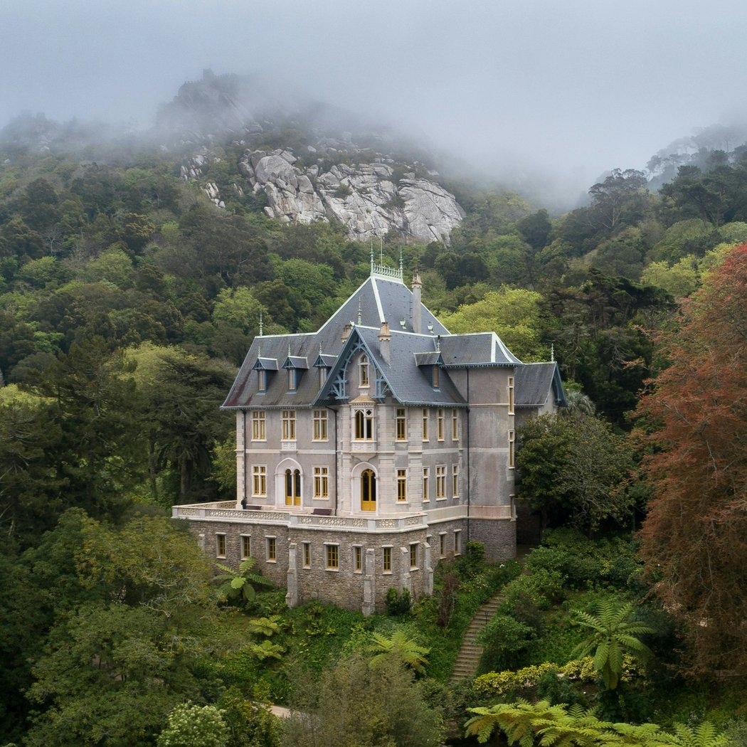 Biester Palace and Park 1