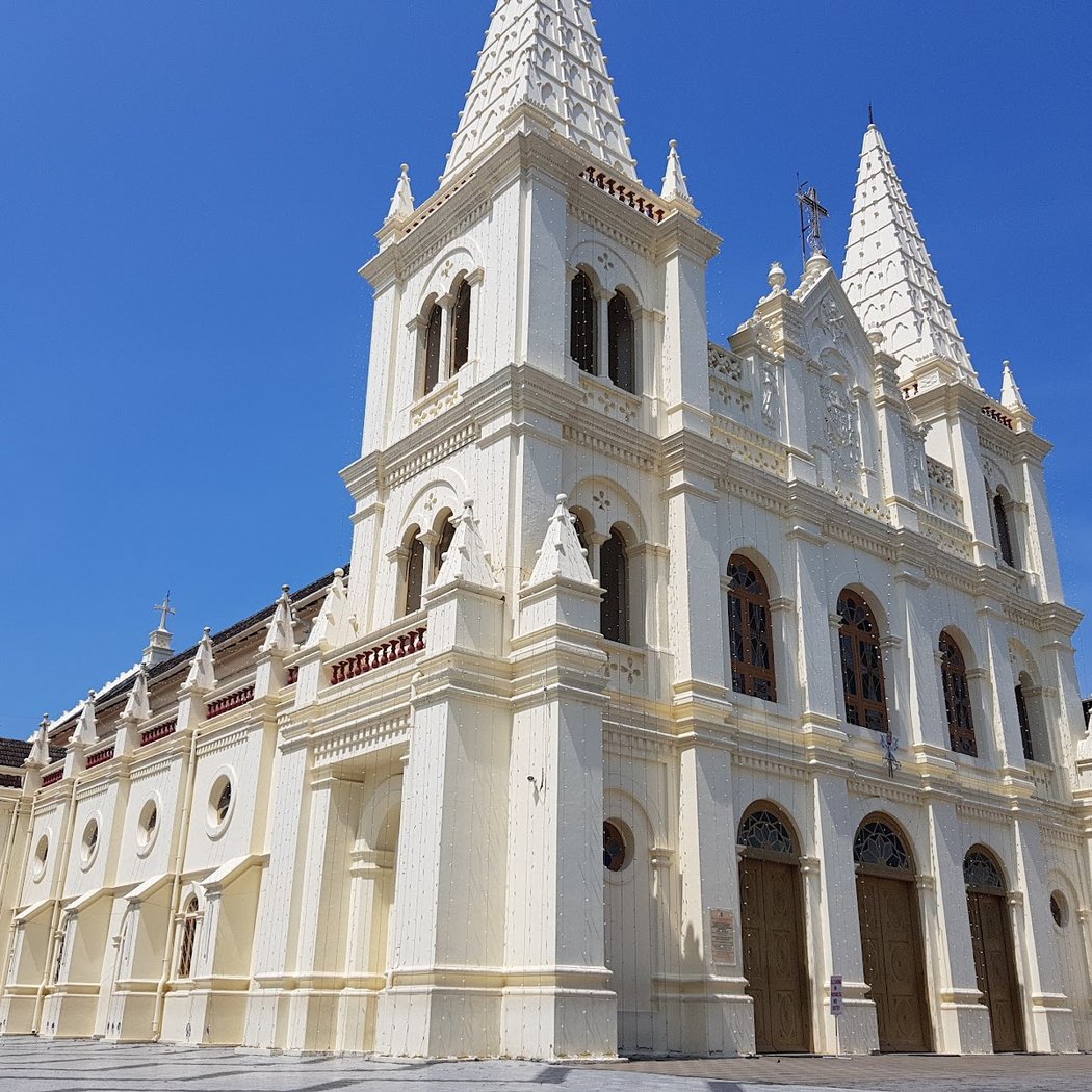 Santa Cruz Cathedral Basilica, Kochi 2