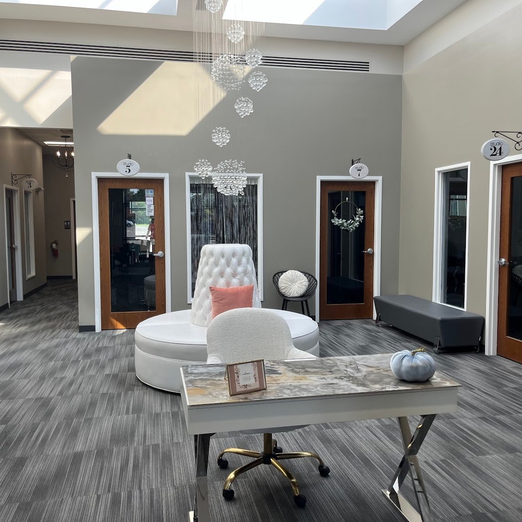 Contempo Salon Studios 1