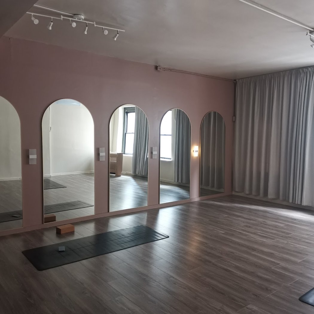 Alma Yoga Studio 3