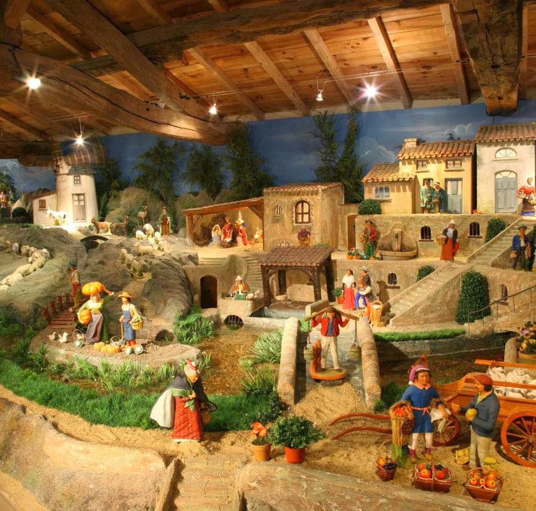 The fairy figurines 1