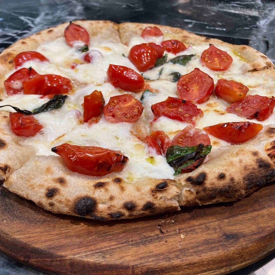 ÜAILLÓ PIZZA LAB 1