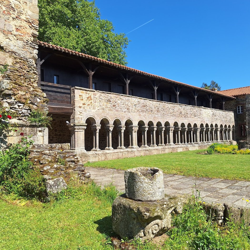 Abbaye Notre-Dame de La Grainetière 2