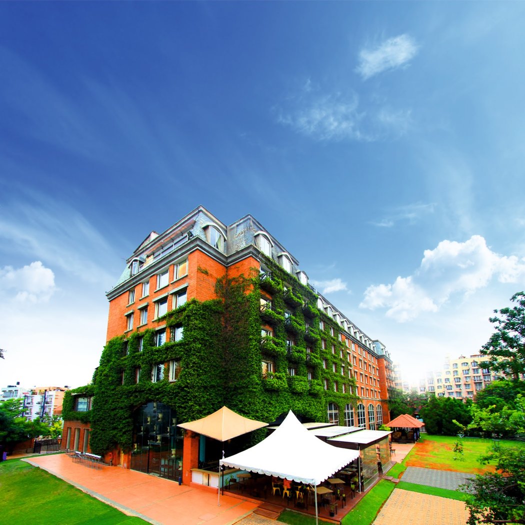 Hotel Royal Orchid 5