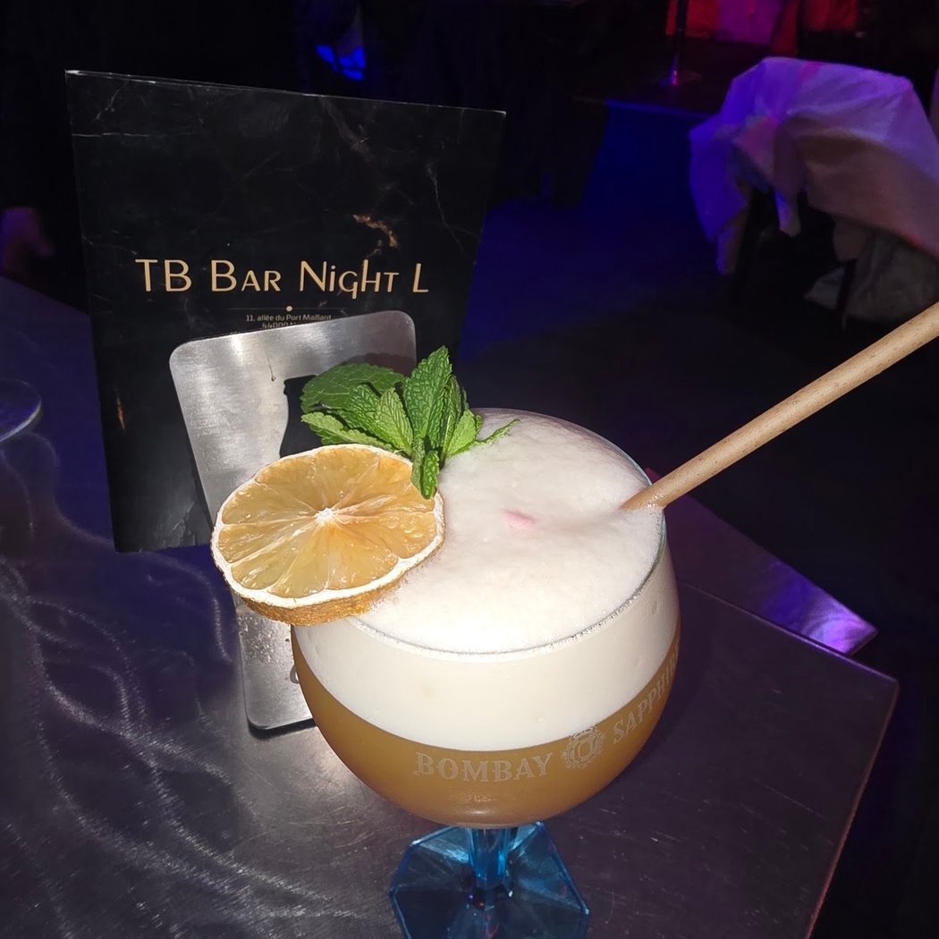 NIGHT L / Tb bar bouffay 3